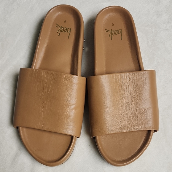 Beek Leather Platform Slides